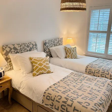 The Limes - Beautiful Townhouse In Oakham Apartment Exterior photo