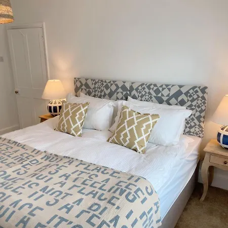 The Limes - Beautiful Townhouse In Oakham Apartment Exterior photo