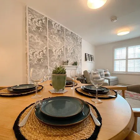 The Limes - Beautiful Townhouse In Oakham Apartment Exterior photo