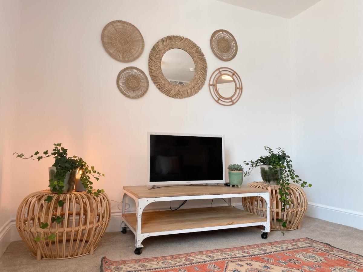 The Limes - Beautiful Townhouse In Apartment