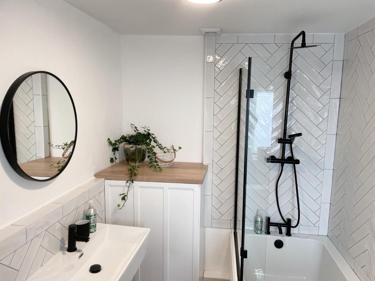 The Limes - Beautiful Townhouse In Apartment Oakham