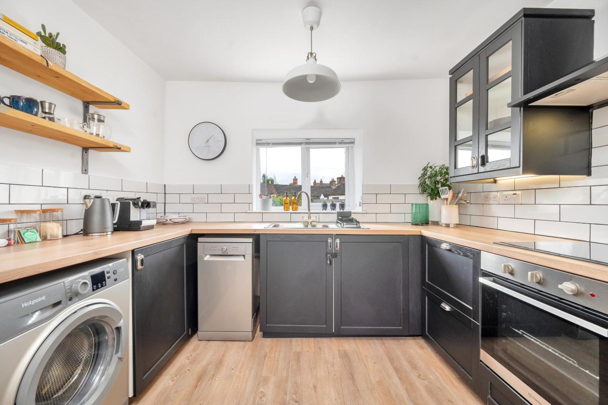 The Limes - Beautiful Townhouse In Apartment *