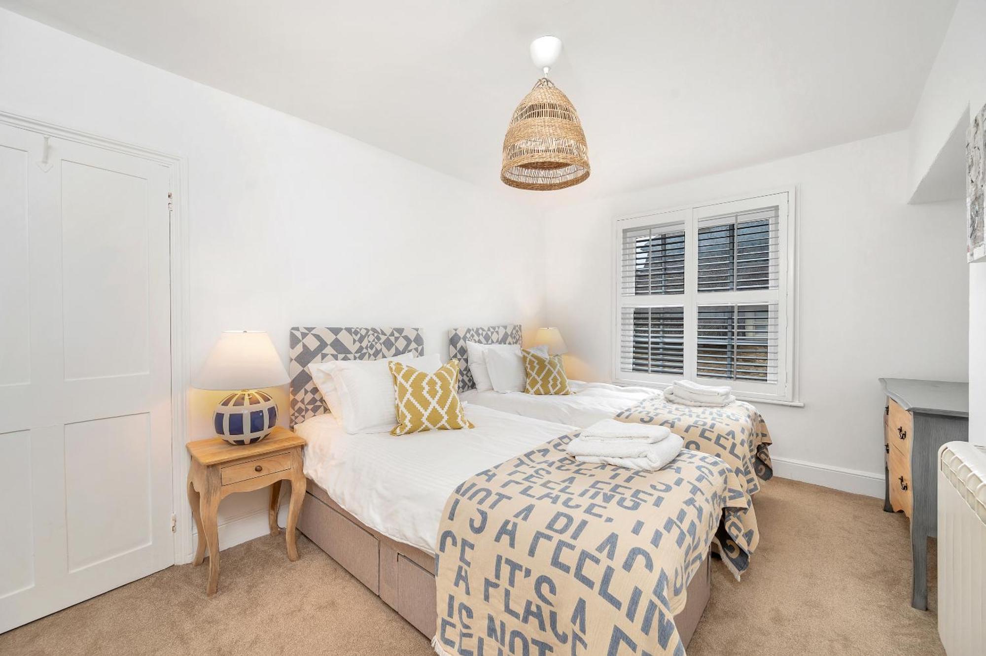 The Limes - Beautiful Townhouse In